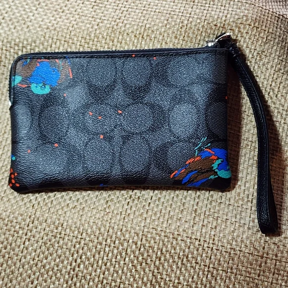 Coach Black Sierra Bird Limited Edition Coated Canvas Wristlet - Picture 3 of 10